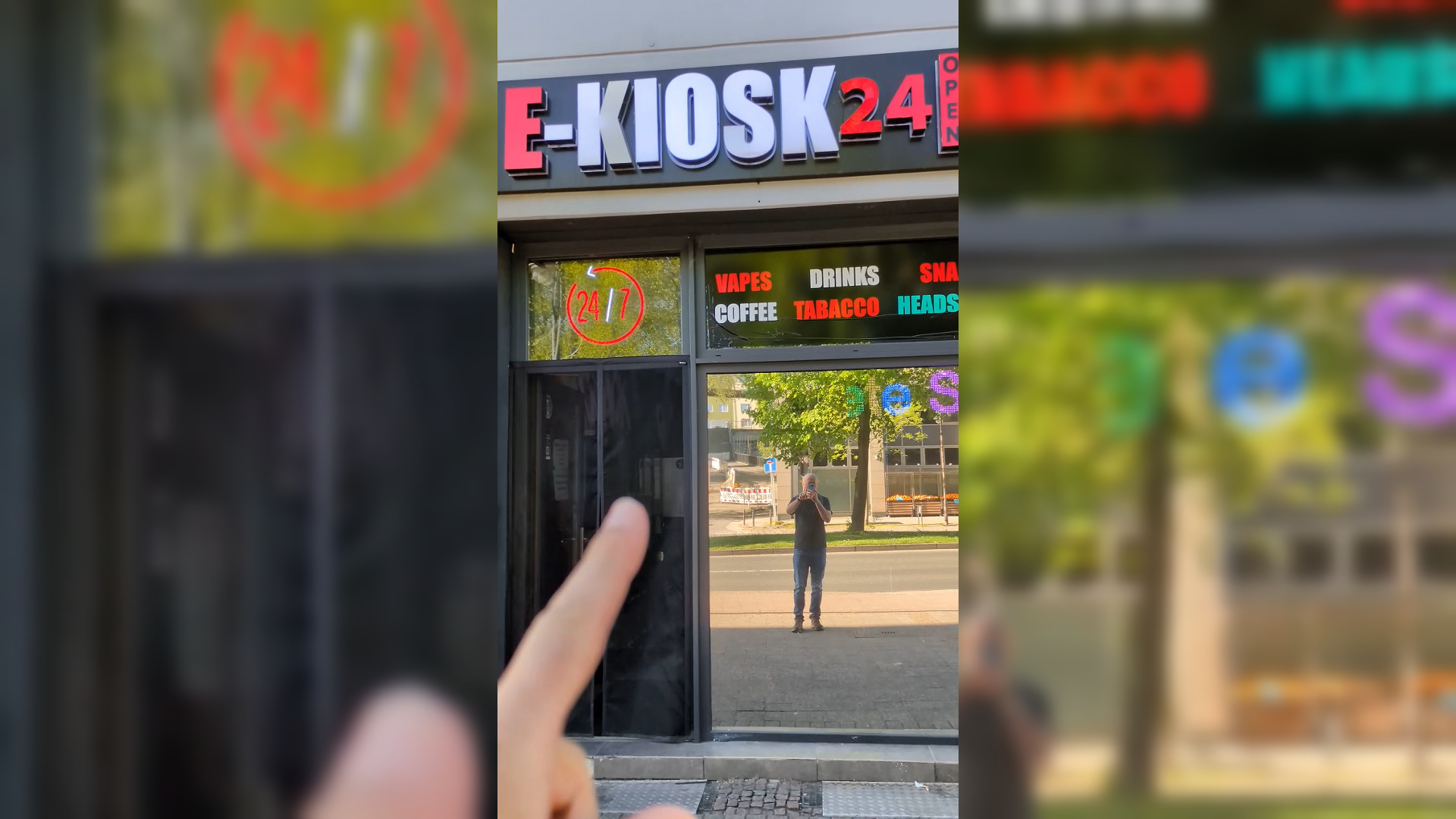 Kiosk 24 7 1920